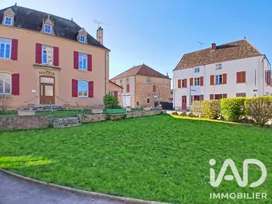 Village house in Gibles (71800)