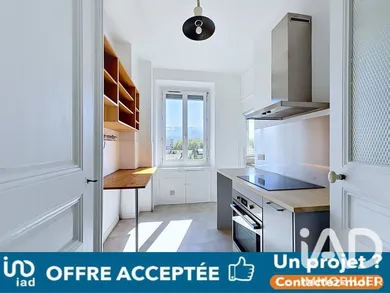 Apartment in Grenoble (38100)