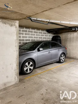 Parking in Nice (06300)
