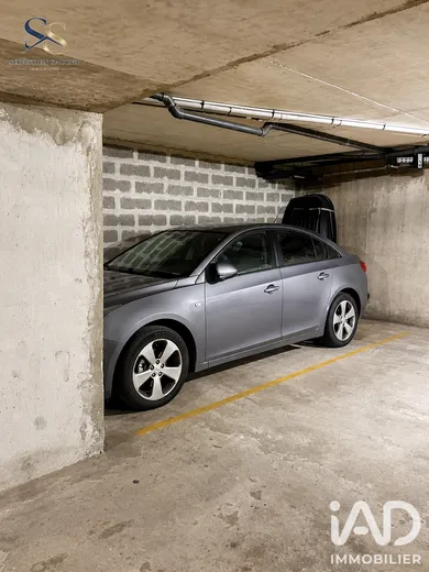 Parking in Nice (06300)