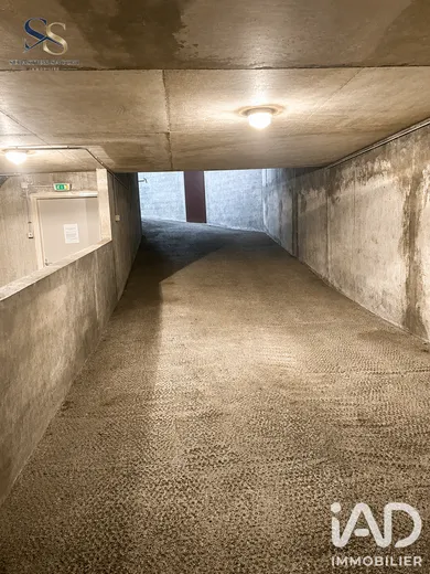 Parking in Nice (06300)