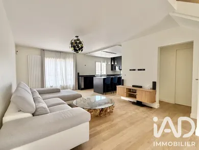 Detached house in Villecresnes (94440)