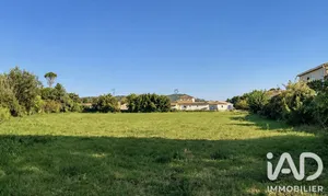Terrain à bâtir à Tresques (30330)