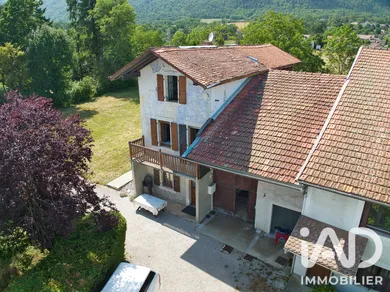 Maison traditionnelle à Gex (01170)
