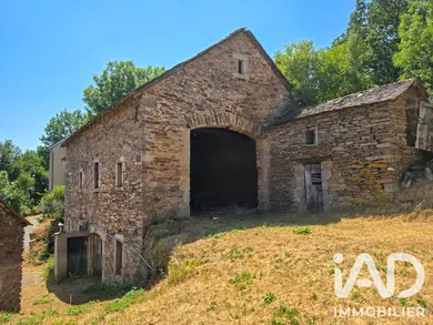 Maison de village à Curan (12410)