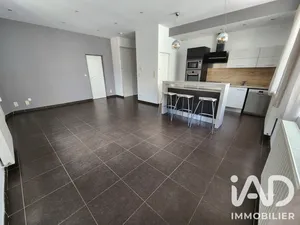 Apartment in Saint-Étienne (42000)