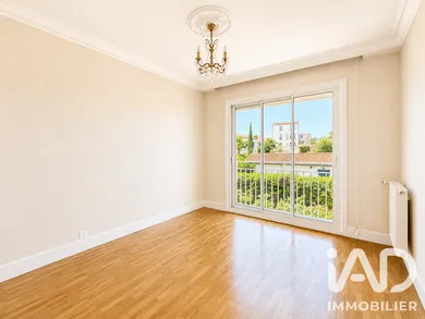 Apartment in La Rochelle (17000)