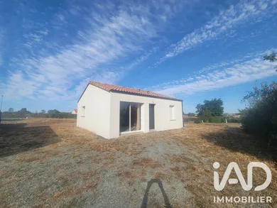 Maison à Montournais (85700)