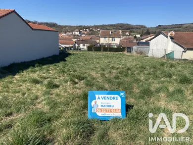 Terrain à bâtir à Custines (54670)