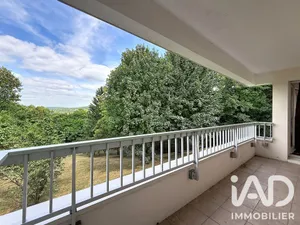 Apartment in Montmorency (95160)