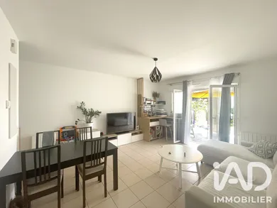 Apartment in Belin-Béliet (33830)