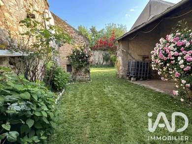 Townhouse in Saint-Gaultier (36800)