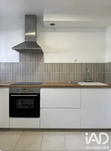 Maison de ville à Saint-Denis (93200)