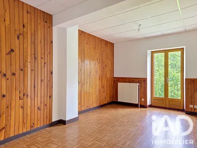 Immeuble à Longchaumois (39400)