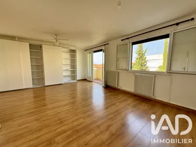 Apartment in Toulon (83100)