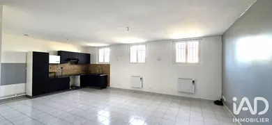 Building in Varennes-sur-Seine (77130)