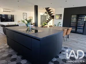 Detached house in Neuville-de-Poitou (86170)
