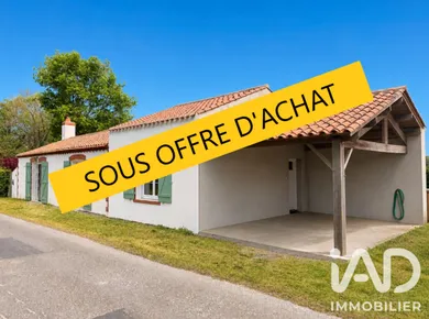 Maison de campagne à Grosbreuil (85440)
