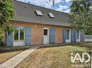 Traditional house in Blangy-Tronville (80440)