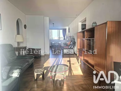 Apartment in Toulon (83000)