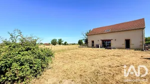 House in Versaugues (71110)