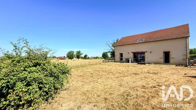 House in Versaugues (71110)
