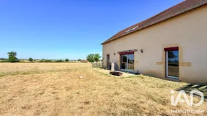 House in Versaugues (71110)