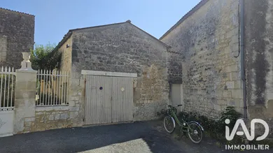 Garage in Taillebourg (17350)