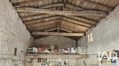 Garage à Taillebourg (17350)
