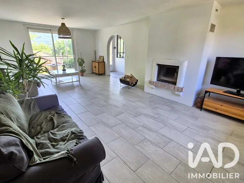 Maison 8 pièces 176 m² · à Payrin-Augmontel · 176 m² · 265 000 €