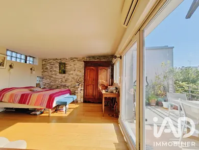 Apartment in Montreuil (93100)
