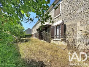 Traditional house in Varennes-lès-Narcy (58400)