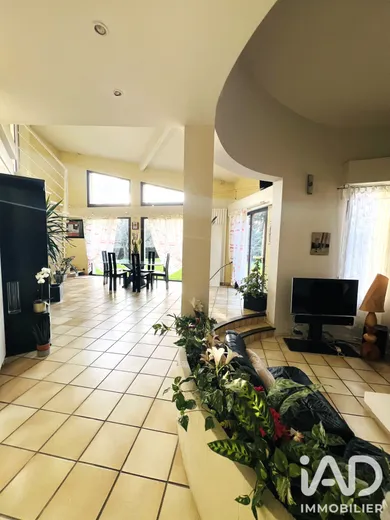 Architectural house in Le Houga (32460)