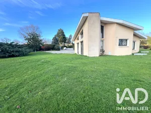 Architectural house in Le Houga (32460)