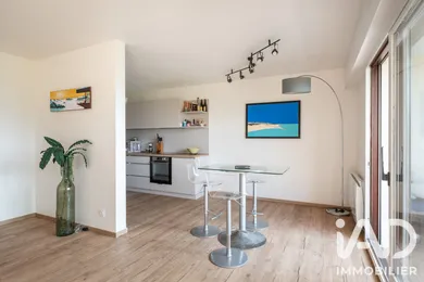Apartment in Saint-Ismier (38330)