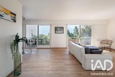 Apartment in Saint-Ismier (38330)