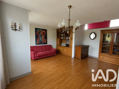 Apartment in Fresnes (94260)