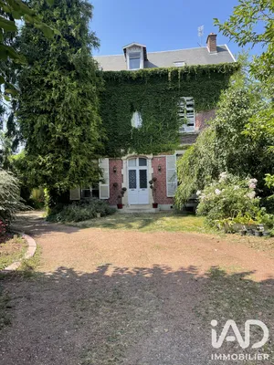 Demeure à Saint-Quentin (02100)