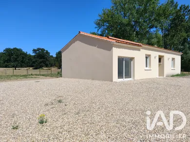 Maison traditionnelle à La Roche-Chalais (24490)