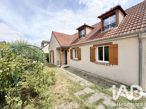 Maison traditionnelle à Crégy-lès-Meaux (77124)