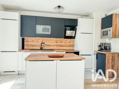 Apartment in Villeneuve-Saint-Denis (77174)