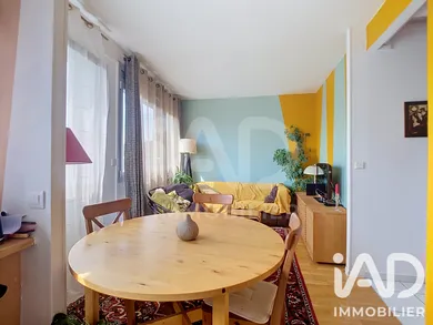 Apartment in Melun (77000)