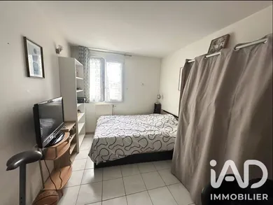 Apartment in Évry (91000)