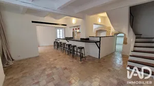 Village house in Lauris (84360)