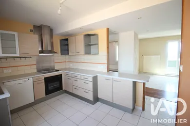 Appartement à VARENNES-VAUZELLES (58640)