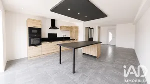 Townhouse in Lorette (42420)