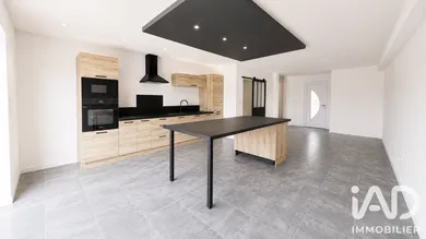 Townhouse in Lorette (42420)