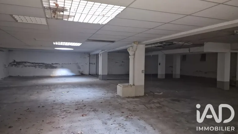 Parking 340 m² · à Perpignan · 340 m² · 186 000 €
