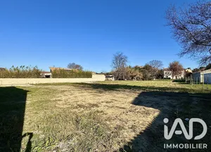 Building plot in Saint-Geniès-de-Comolas (30150)