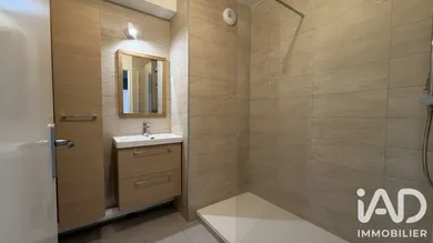 Apartment in Ambarès-et-Lagrave (33440)
